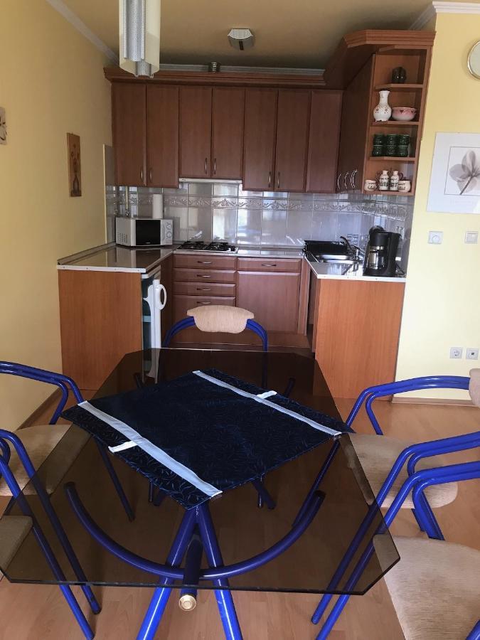 Vida Apartman Sarvar Bagian luar foto