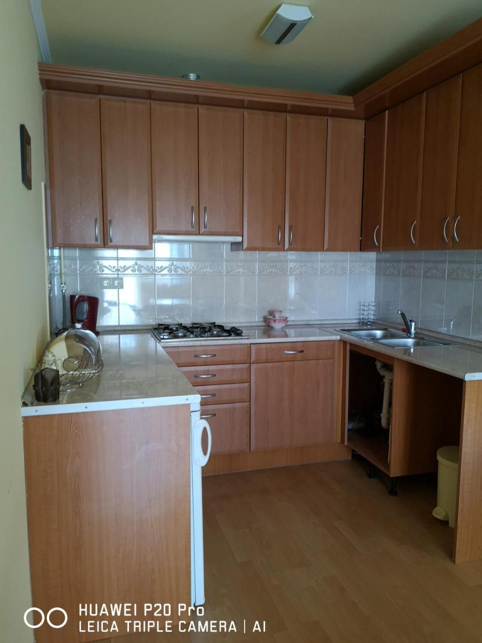 Vida Apartman Sarvar Bagian luar foto